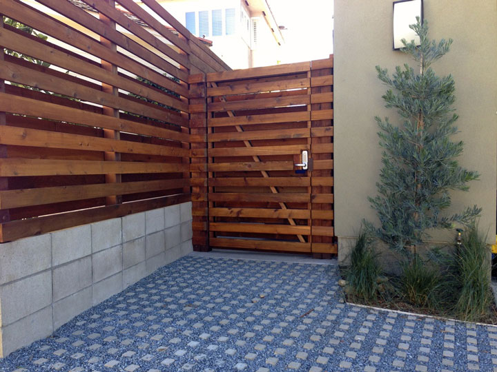 Architecture Vogue: Horizontal Wood Plank Fencing - SALA Architects